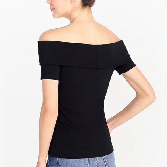 Banana Republic Black Of the Shoulder T-Shirt - Picture 2 of 5